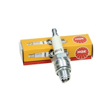 spark plug B6HS ngk