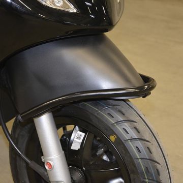 Crash bar front fender (made in EU) Piaggio Zip 2000-> gloss black Regia