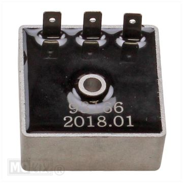 REGULATOR UNI 12V 12AMP (3 pole) ELEC