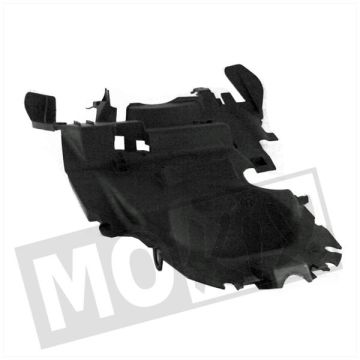 YA REAR FENDER INSIDE