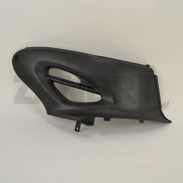 Hood around footrest right 50QT-E1-050208